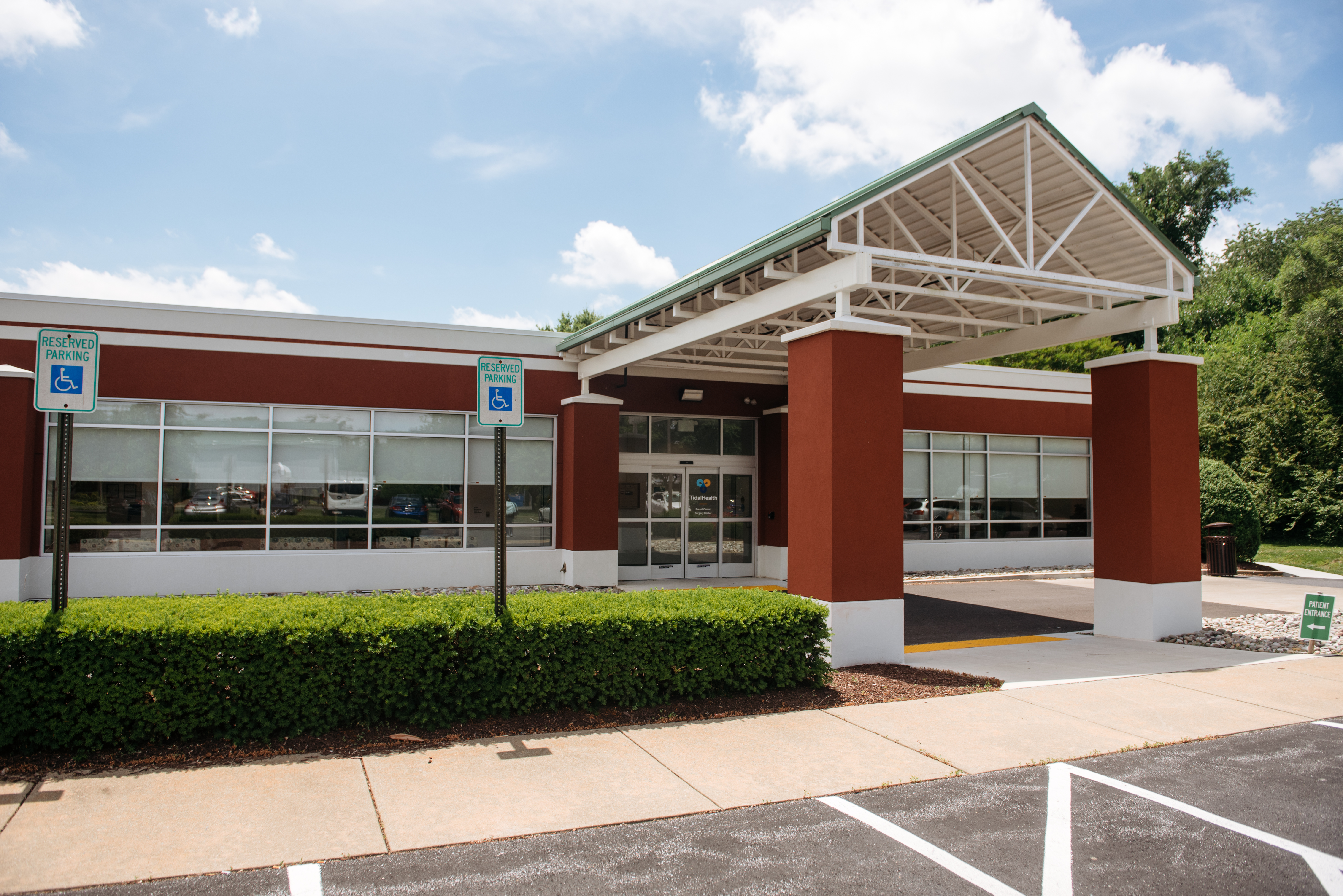 TW1_8019.jpg Surgery Center