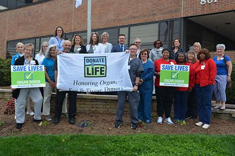Donate Life flag raising