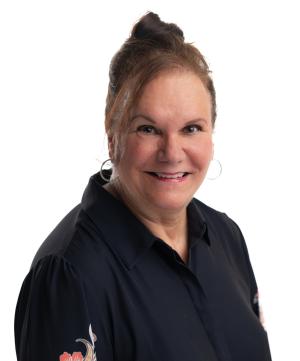 Sharyn Comeau portrait