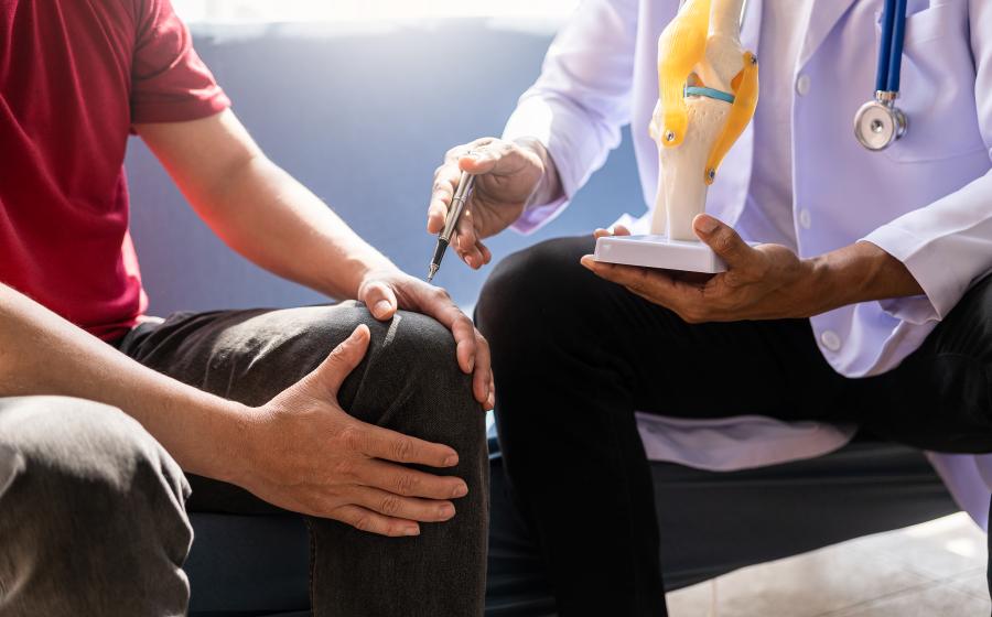 Knee checkup with Doctor