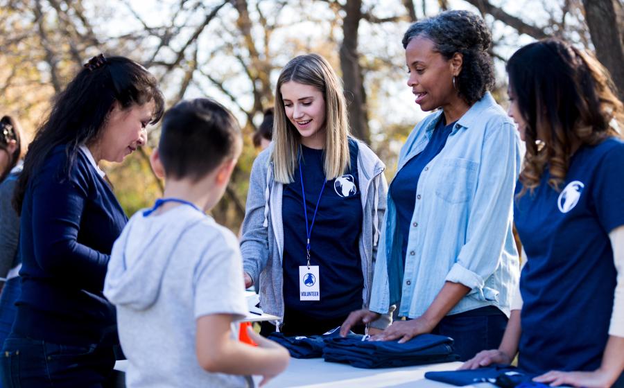 Young people volunteering